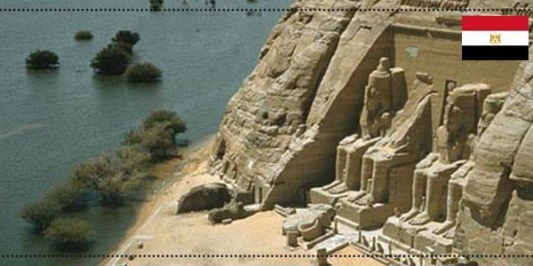 معبد ابو سمبل و النيل
